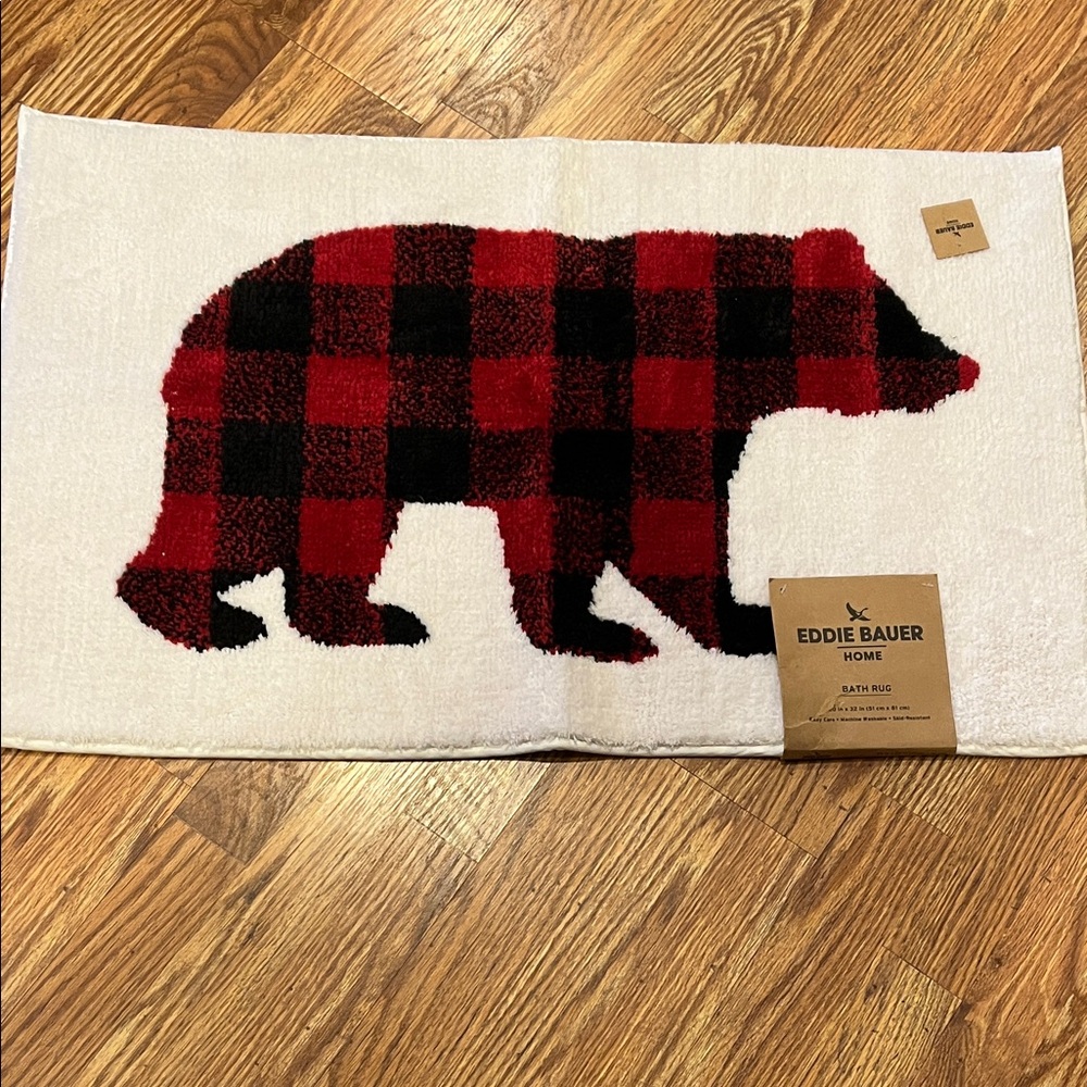 Eddie Bauer White Bath Mat with Red and Black Plaid Bear